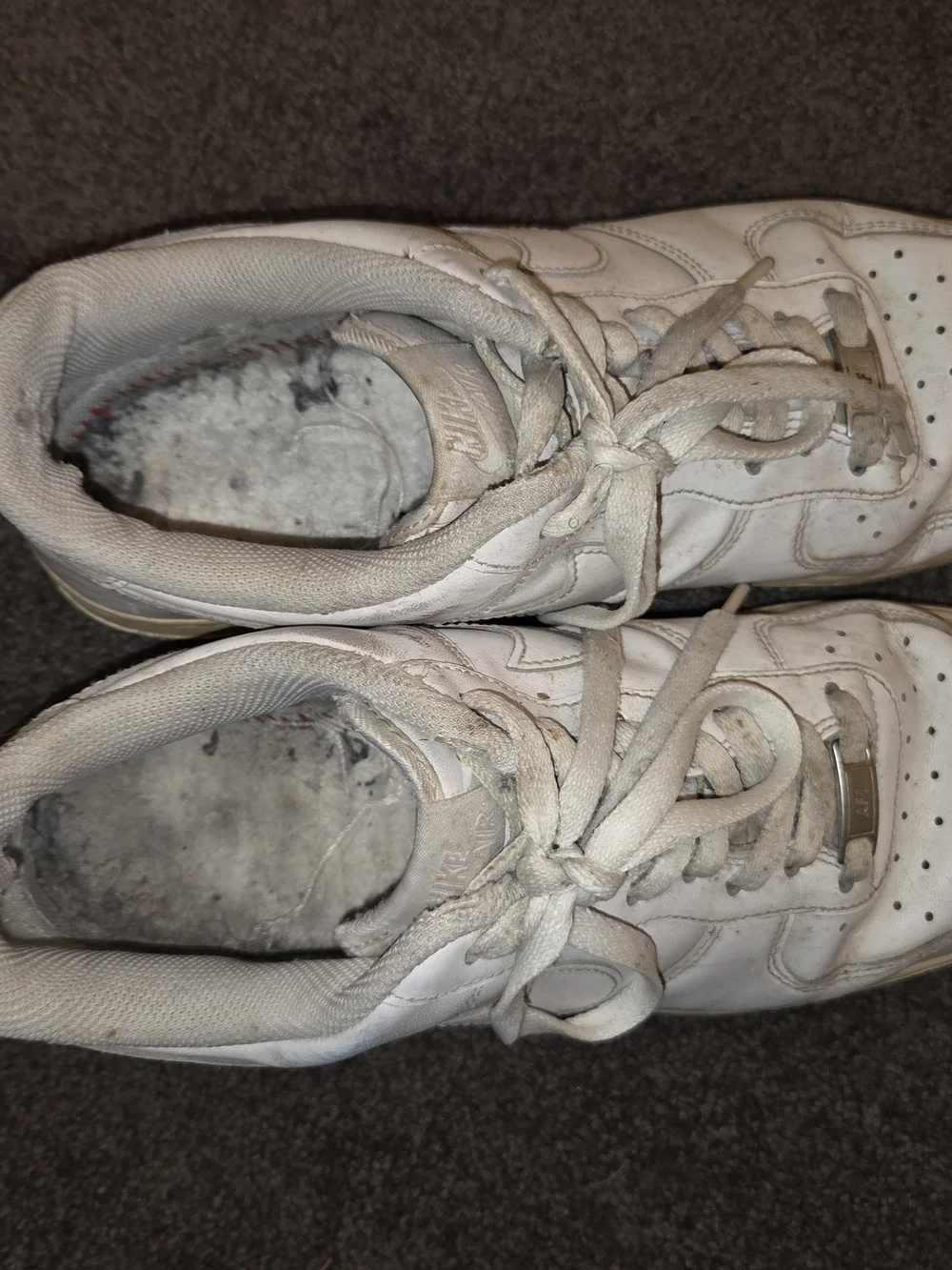 Nike Men’s White Leather Low-Top Sneakers